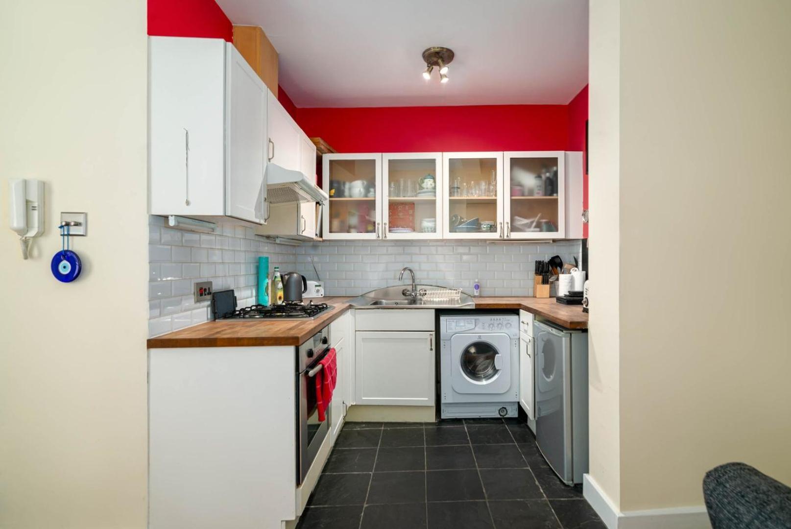 Guestready - Former Pub-turned-one Bedroom Flat